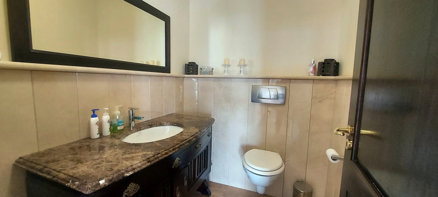 4 Bedroom Property for Sale in Arniston Western Cape